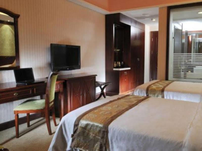 Vienna Hotel - Shenzhen Higher Education Mega Center Экстерьер фото